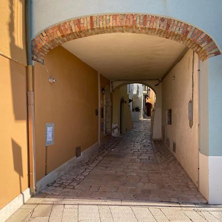 I Tre Marchi Rooms / Camera Mare Térmoli Exterior foto